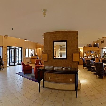 Holiday Inn Express Toronto East - Scarborough By Ihg Exterior photo