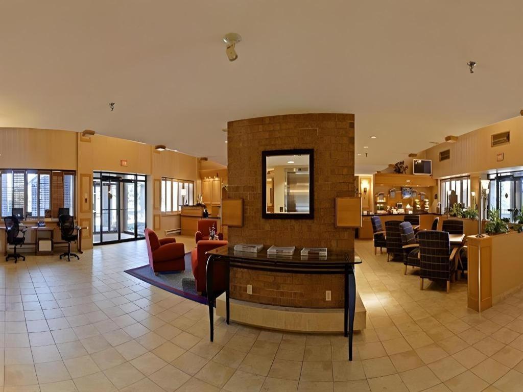 Holiday Inn Express Toronto East - Scarborough By Ihg Exterior photo