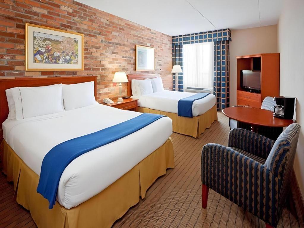 Holiday Inn Express Toronto East - Scarborough By Ihg Exterior photo